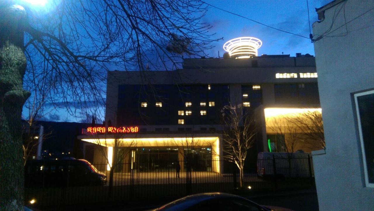 Gng Apartment 第比利斯 外观 照片